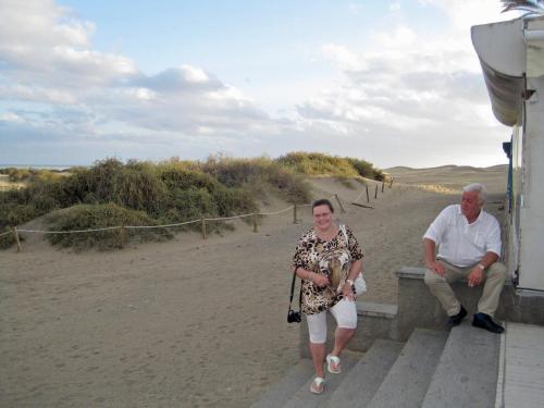 902122_10151567264211171_207530668_o